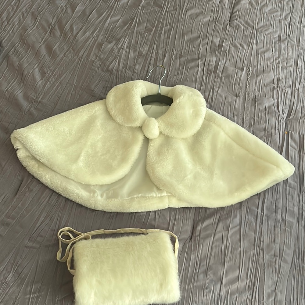 Little girls White faux fur cloak and muff